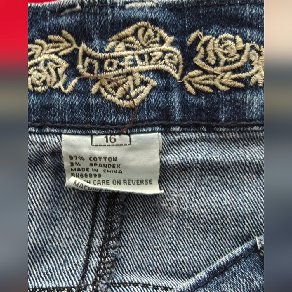 Classic Blue Denim Skirt, Size 16 - Picture 3 of 5